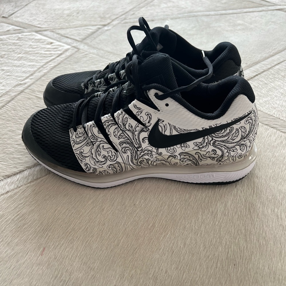 Men’s Nike Air Zoom Vapor X HC Tennis Shoe